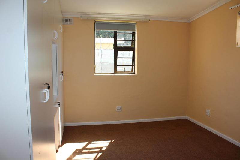 To Let 2 Bedroom Property for Rent in Avondale Western Cape